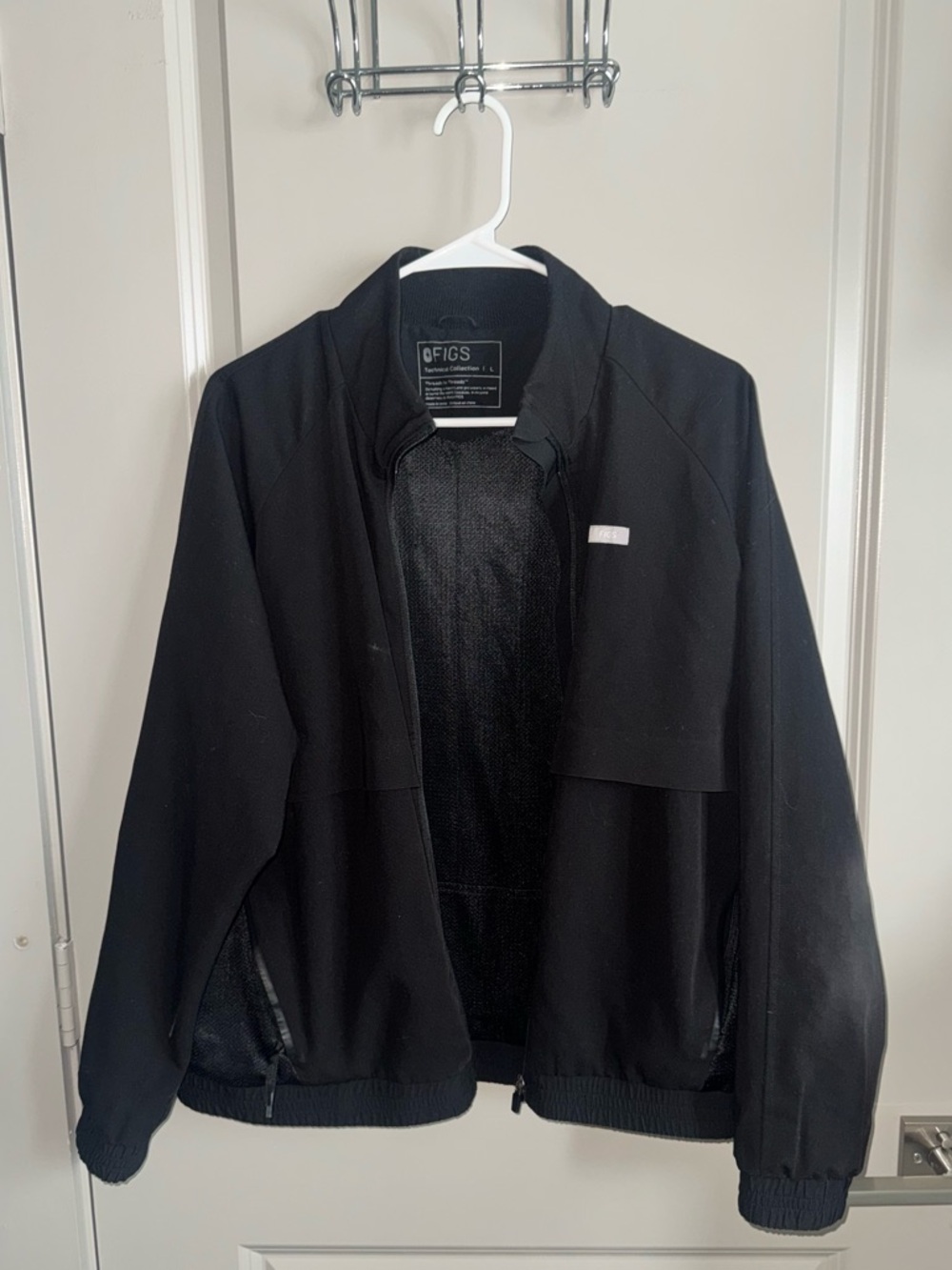 Figs Women’s Black Sydney Jacket
